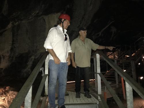 Un momento del sopralluogo effettuato dall’assessore all’Ambiente ed energia, Fabio Scoccimarro, all'abisso di Trebiciano, alla Grotta nera di Basovizza e ad una caverna inquinata dell'area carsica.